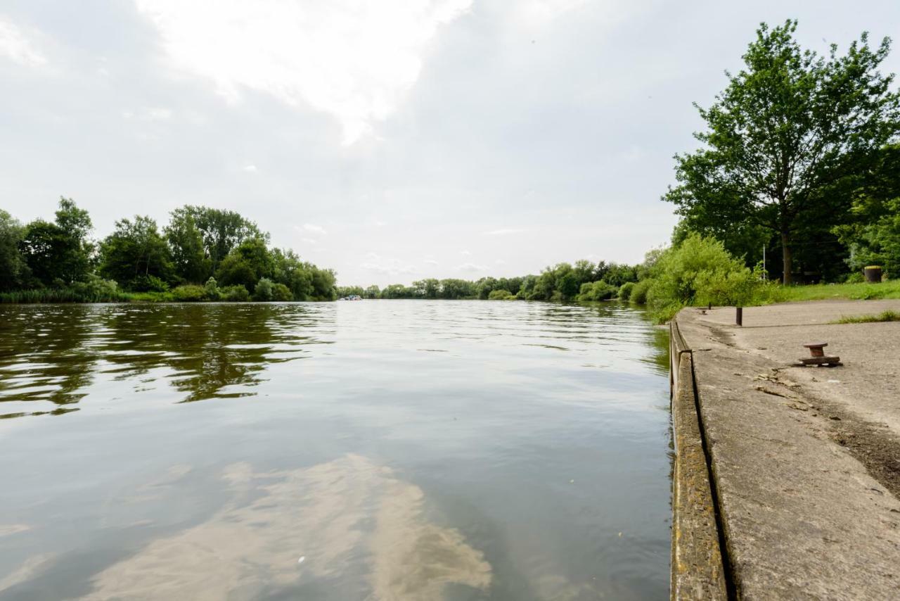 Weserwohnung - Bootshaus Urlaub Am Wasser Hamelin Dış mekan fotoğraf