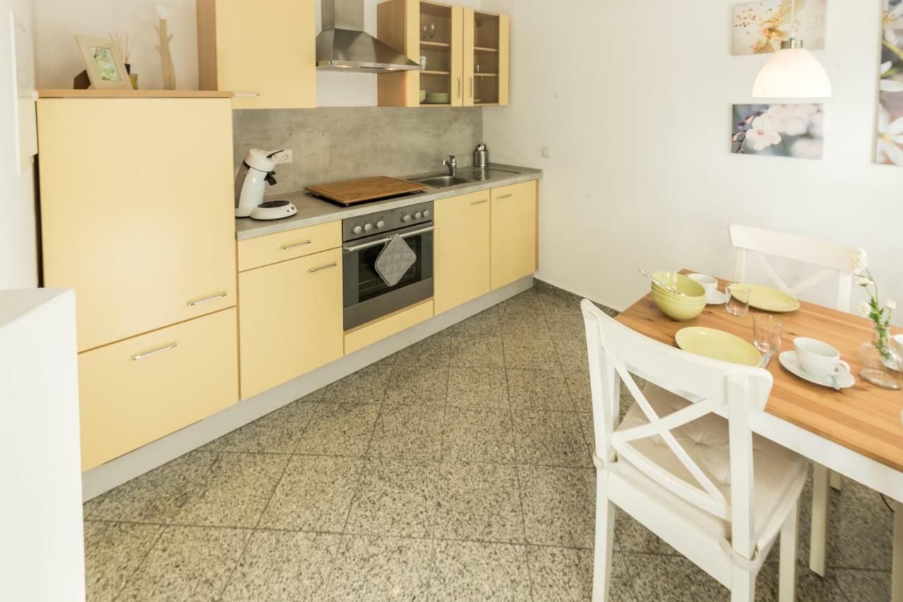 Weserwohnung - Bootshaus Urlaub Am Wasser Hamelin Dış mekan fotoğraf